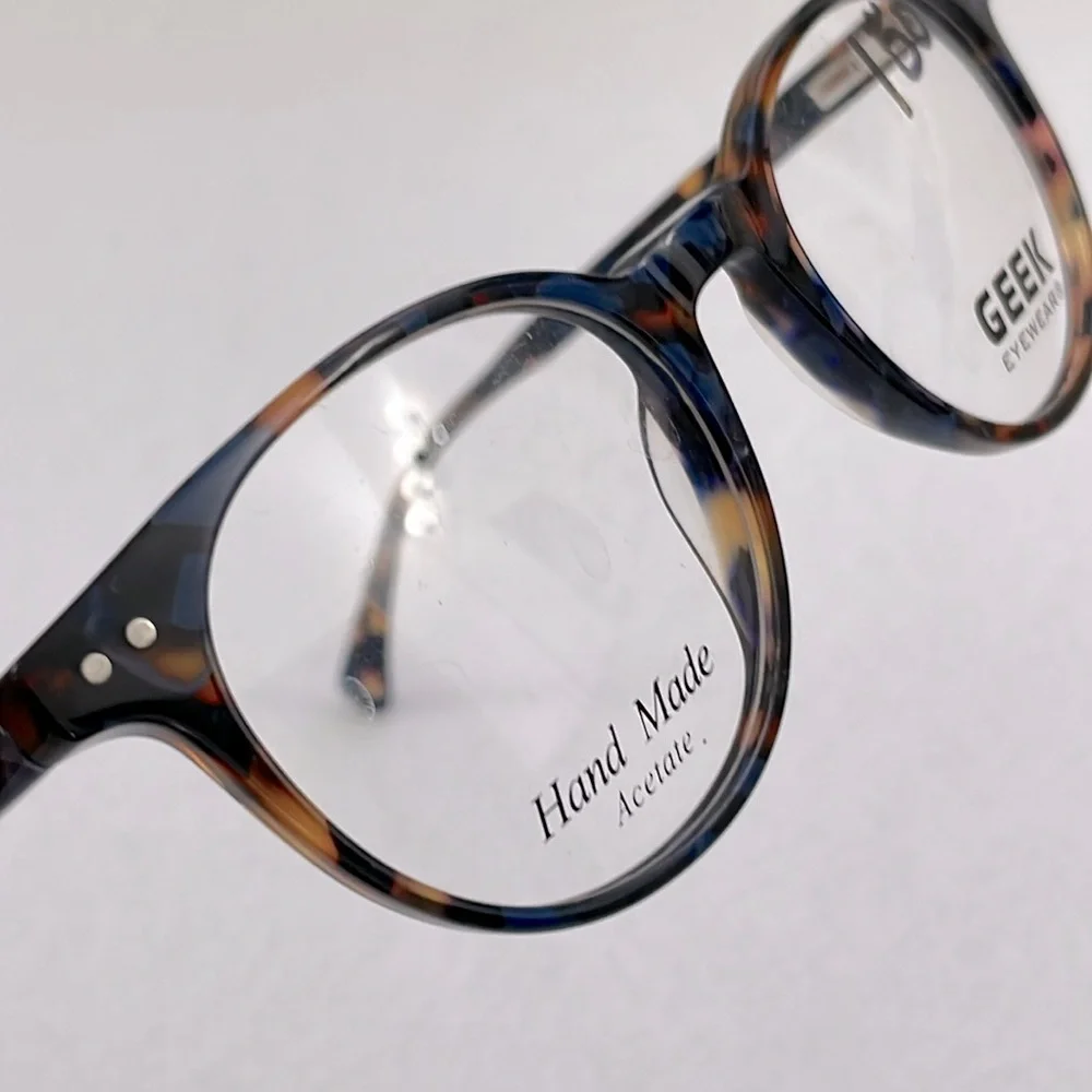 Geek Eyewear Frame Style: Motion
